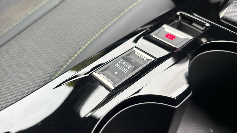 Peugeot 208 1.2 Hybrid 136 GT 5dr e-DSC6 Petrol Hatchback